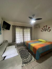 Wonderful 3-bedroom house on Cantinho de Zimbros Beach