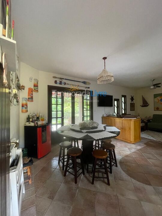 House for vacation rental in Bombinhas (Praia de Zimbros)