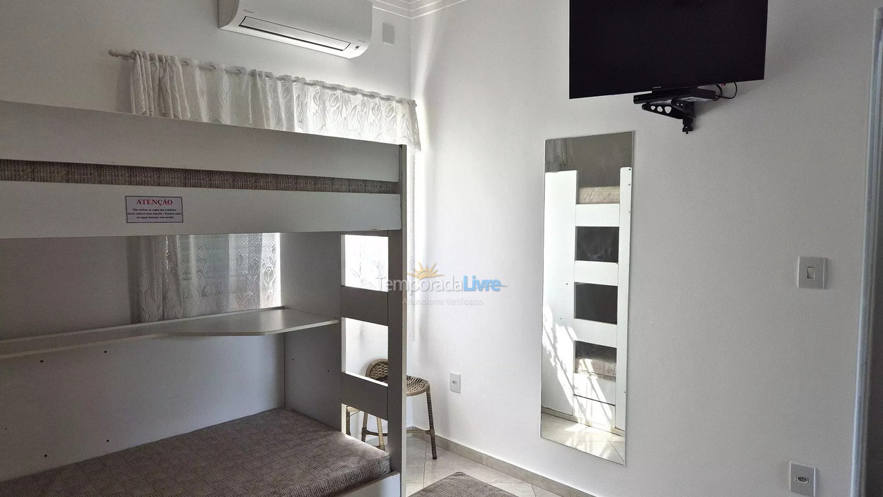 Apartamento para aluguel de temporada em Ubatuba (Praia do Tenório)