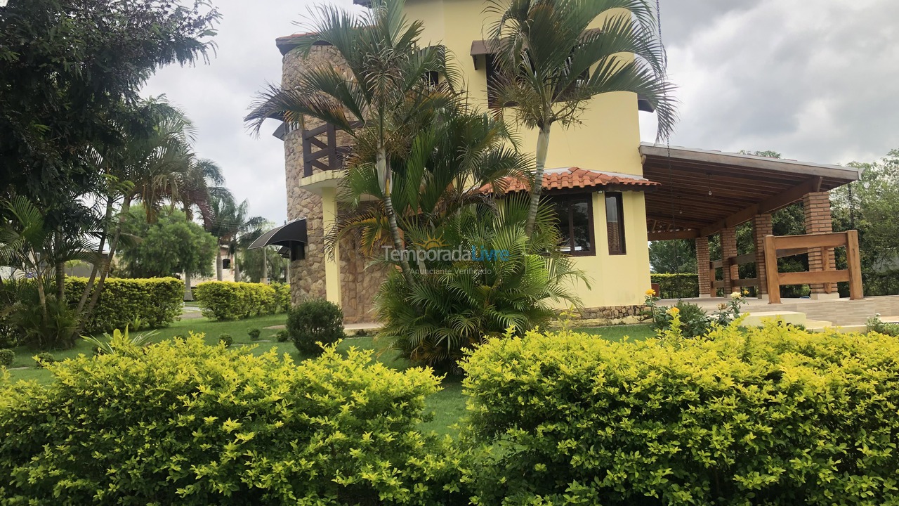 Casa para aluguel de temporada em Quadra (Ninho Verde 1)