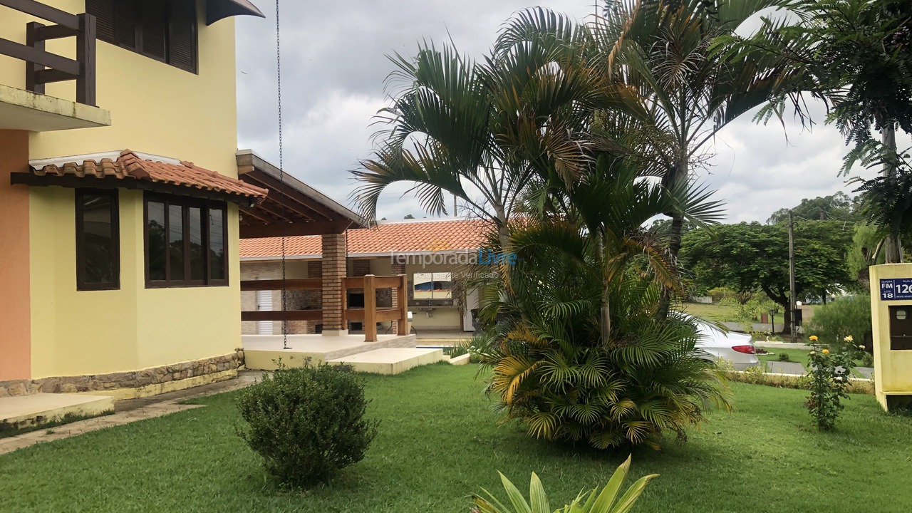 Casa para aluguel de temporada em Quadra (Ninho Verde 1)