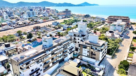 Cobertura Duplex de Alto Padrão! Com Piscina no Condomínio