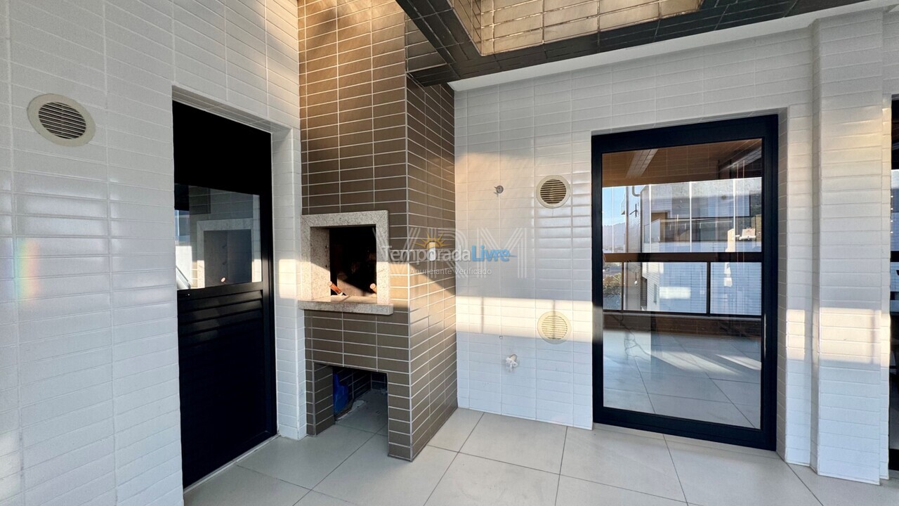 Apartamento para aluguel de temporada em Bombinhas (Canto Grande)