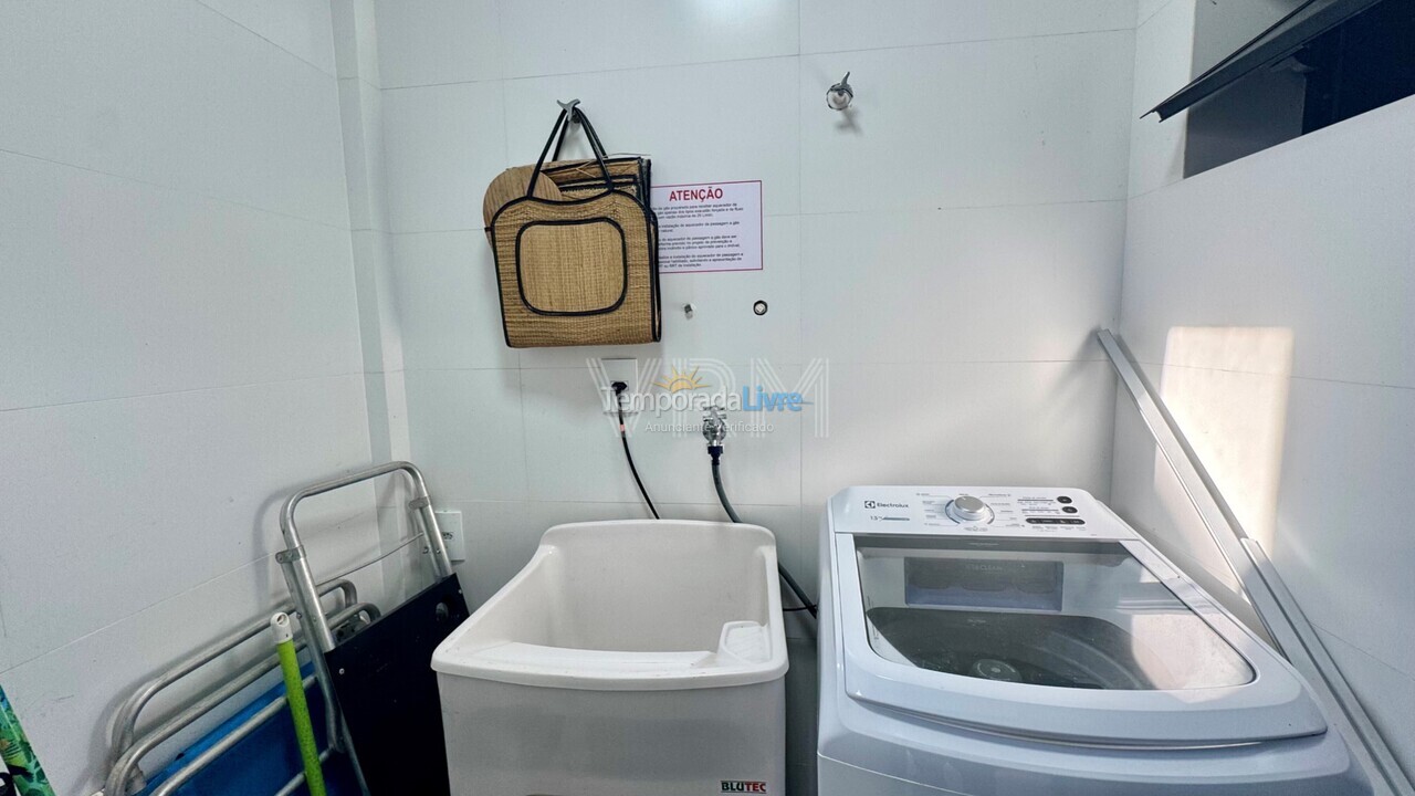 Apartamento para aluguel de temporada em Bombinhas (Canto Grande)