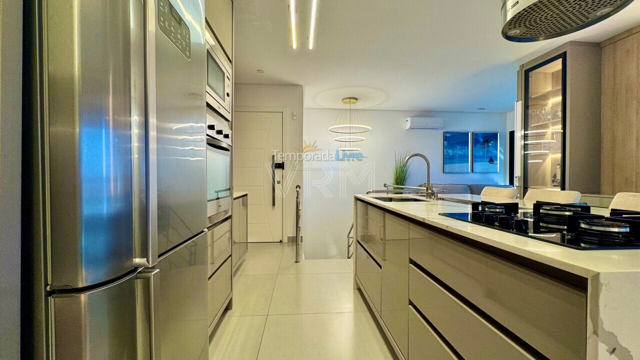 Apartamento para aluguel de temporada em Bombinhas (Canto Grande)