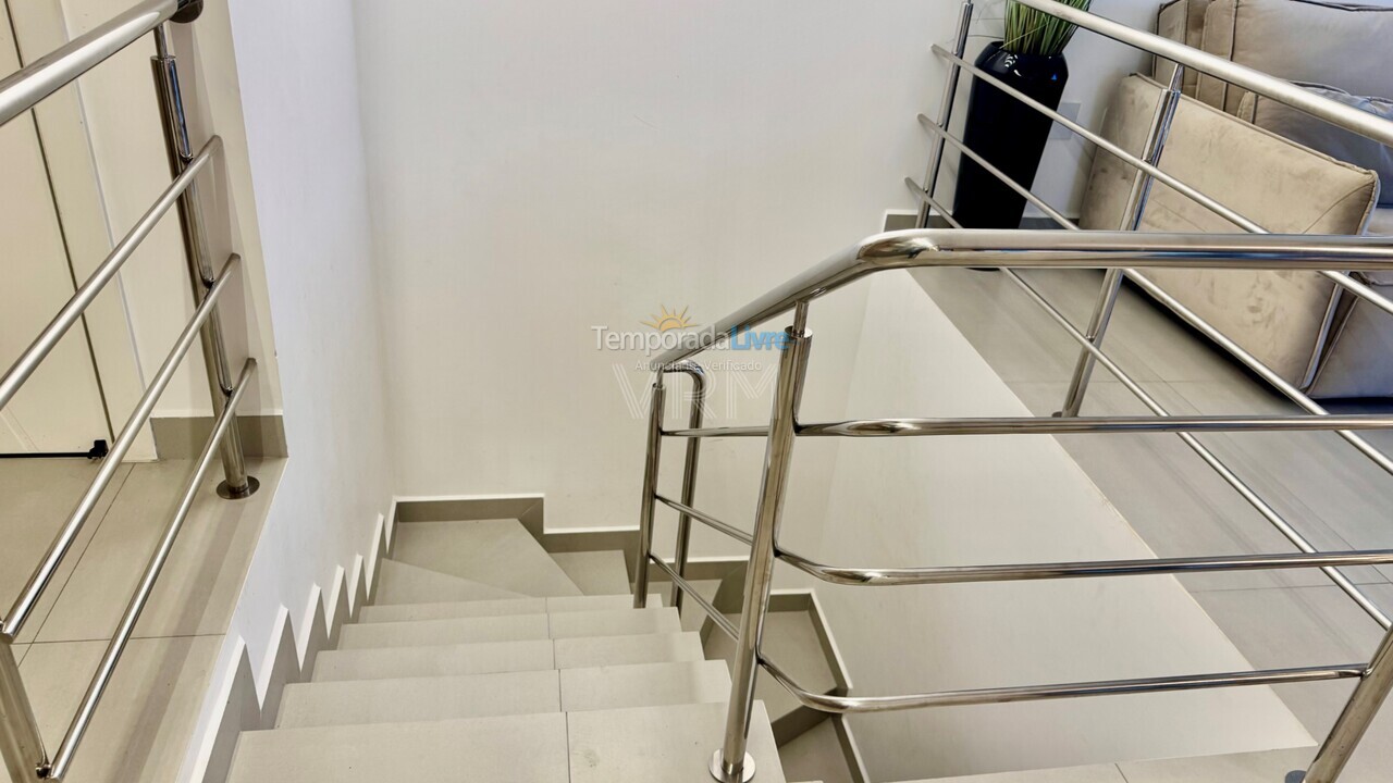 Apartamento para aluguel de temporada em Bombinhas (Canto Grande)