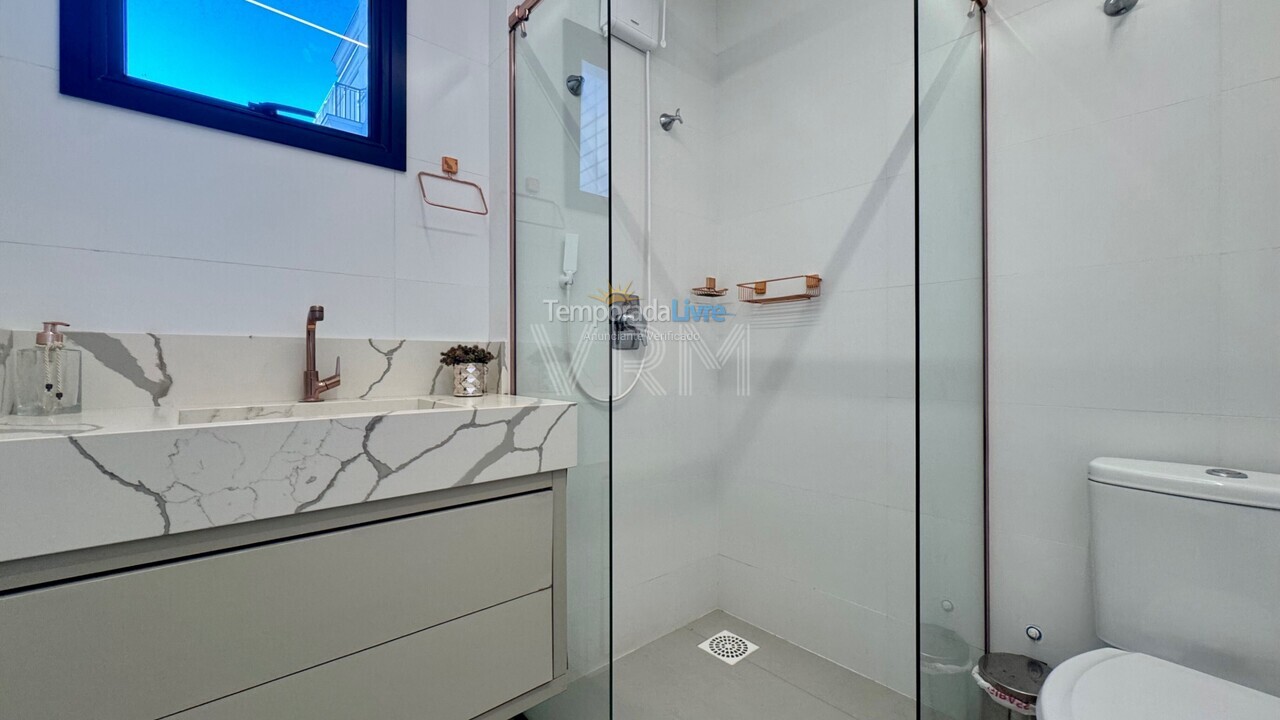 Apartamento para aluguel de temporada em Bombinhas (Canto Grande)