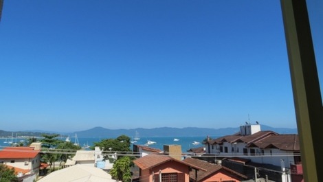 Jurerê Apartment near the sea