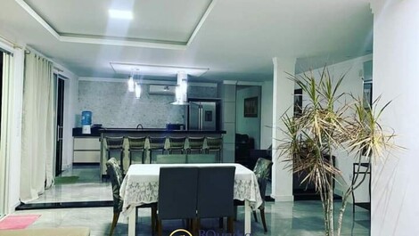 Casa com piscina 3 suítes