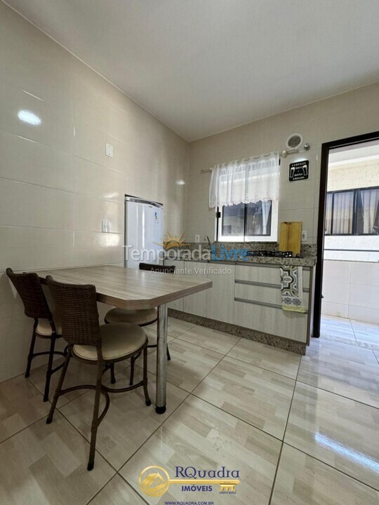 Apartamento para aluguel de temporada em Bombinhas (Praia de Bombas)