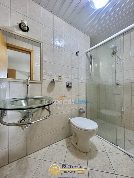 Apartamento para aluguel de temporada em Bombinhas (Praia de Bombas)