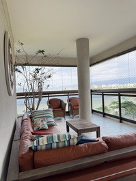 Varanda com uma maravilhosa vista pro mar 