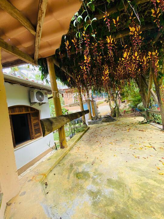 Casa para aluguel de temporada em Ubatuba (Praia da Fortaleza)