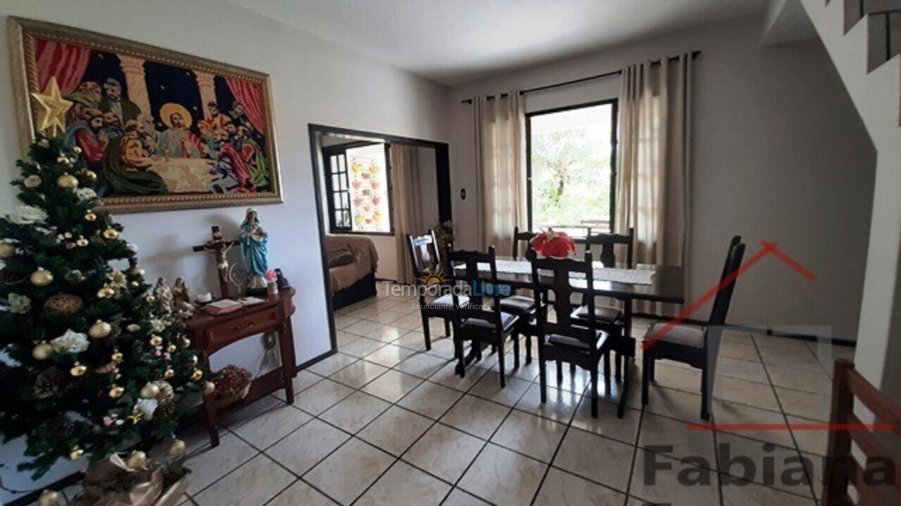 Casa para alquiler de vacaciones em São Francisco do Sul (Ubatuba)