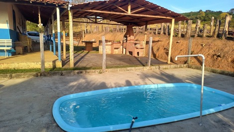 Paz, sossego, montanhas, ar puro, é o que a vida no campo representa