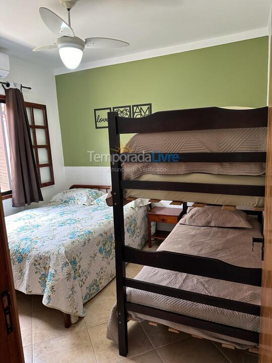 Casa para aluguel de temporada em Bertioga (Condominio Morada da Praia)