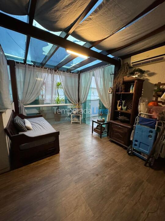 Apartamento para aluguel de temporada em Bombinhas (Praia de Bombas)