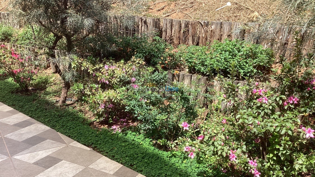 Chácara / sítio para aluguel de temporada em Bragança Paulista (Chacara Casa da Floresta)