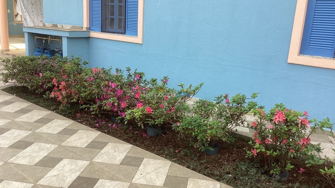 Chácara / sítio para aluguel de temporada em Bragança Paulista (Chacara Casa da Floresta)