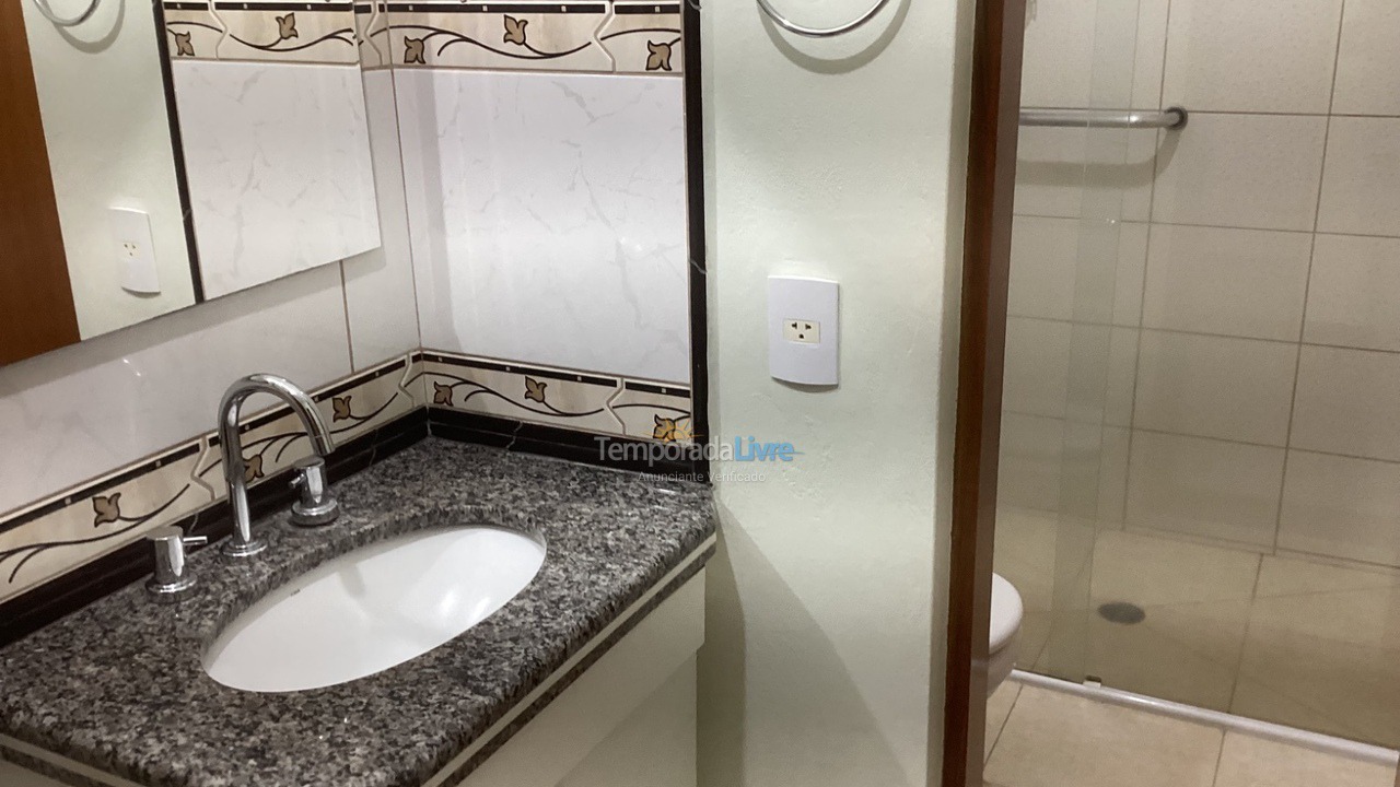 Chácara / sítio para aluguel de temporada em Bragança Paulista (Chacara Casa da Floresta)