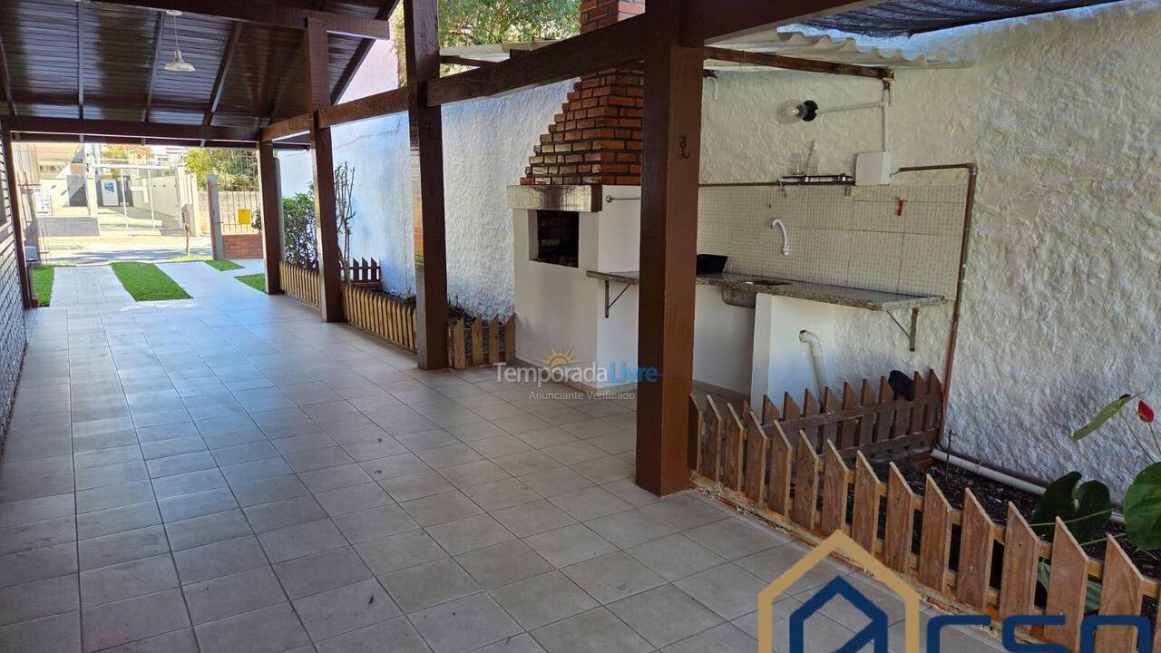 House for vacation rental in Florianopolis (Canasvieiras)