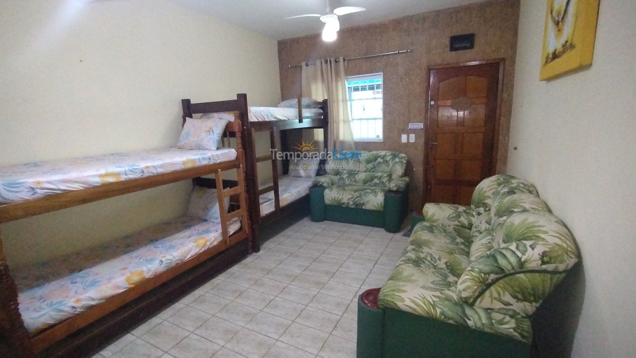 Casa para aluguel de temporada em Itanhaém (Nova Itanhaem)