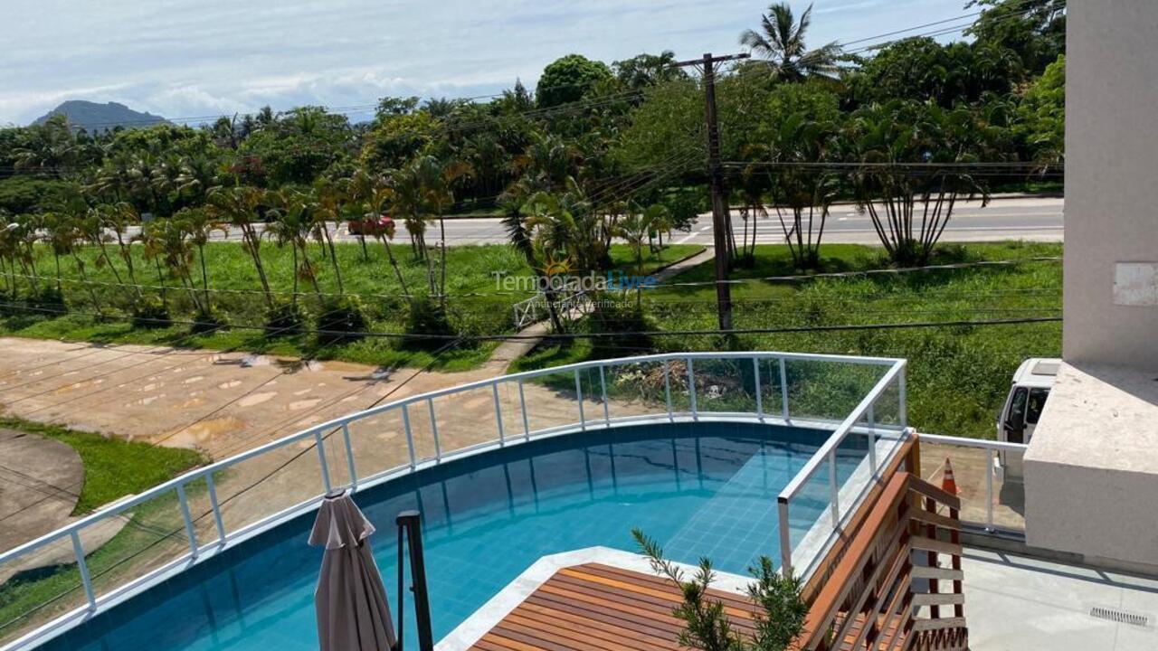 Apartamento para aluguel de temporada em Ubatuba (Praia das Toninhas)