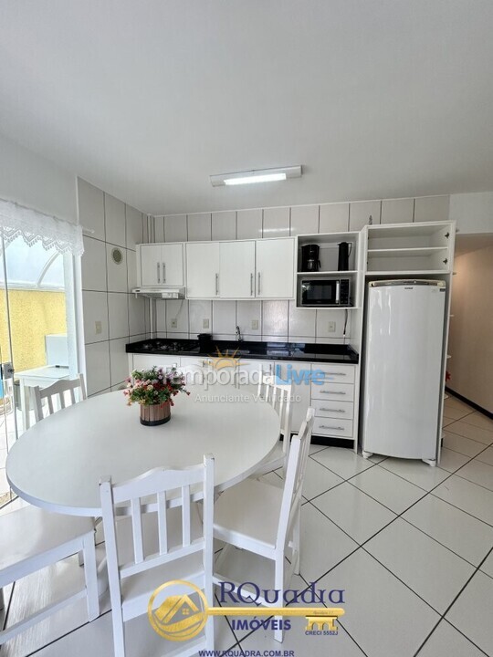 Apartamento para alquiler de vacaciones em Bombinhas (Praia de Bombas)