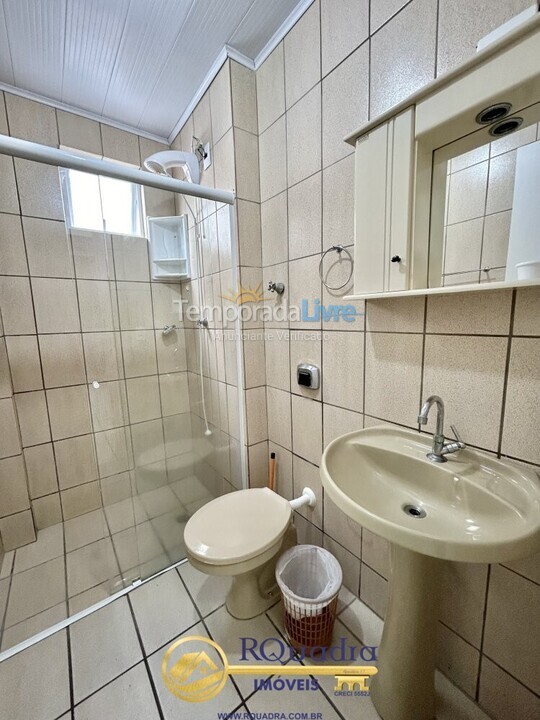 Apartamento para aluguel de temporada em Bombinhas (Praia de Bombas)