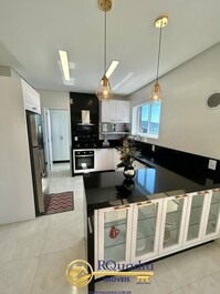 HIGH STANDARD APARTMENT WITH 03 BEDROOMS