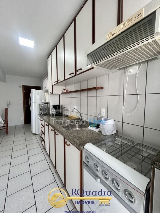 Apartment for vacation rental in Bombinhas (Praia de Bombas)