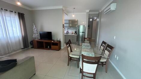 GRANDES DOS HABITACIONES CON AIRE ACONDICIONADO