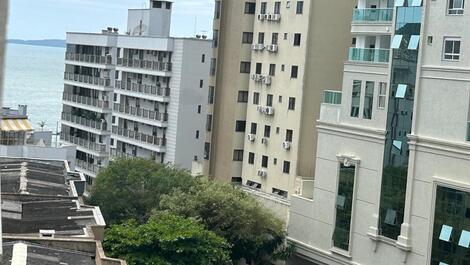 GRANDES DOS HABITACIONES CON AIRE ACONDICIONADO