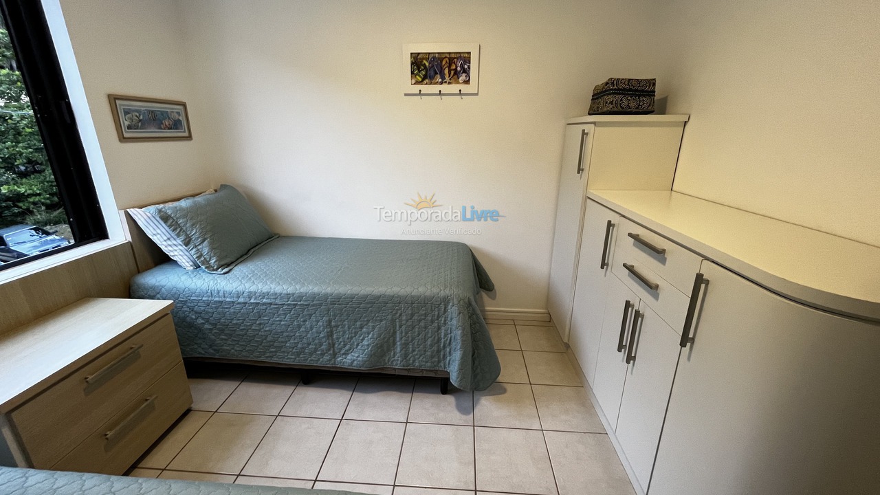Apartamento para aluguel de temporada em Florianópolis (Lagoinha)