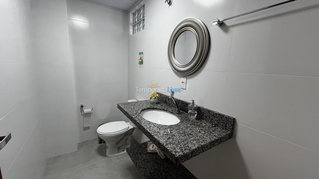 Apartamento para aluguel de temporada em Florianópolis (Praia da Lagoinha)