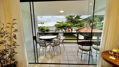 Apartamento frente mar na Praia da Lagoinha!