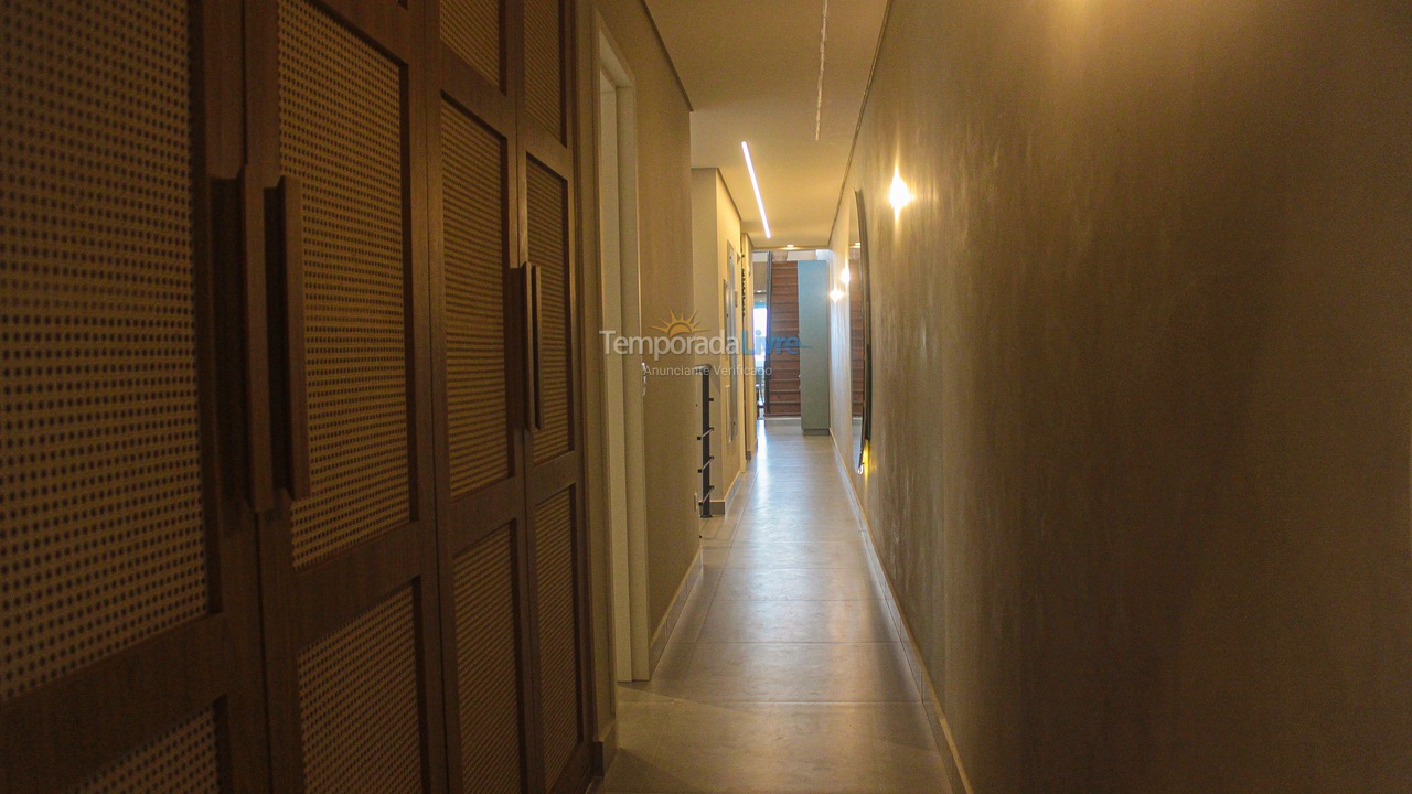 Casa para alquiler de vacaciones em São Sebastião (Camburi)