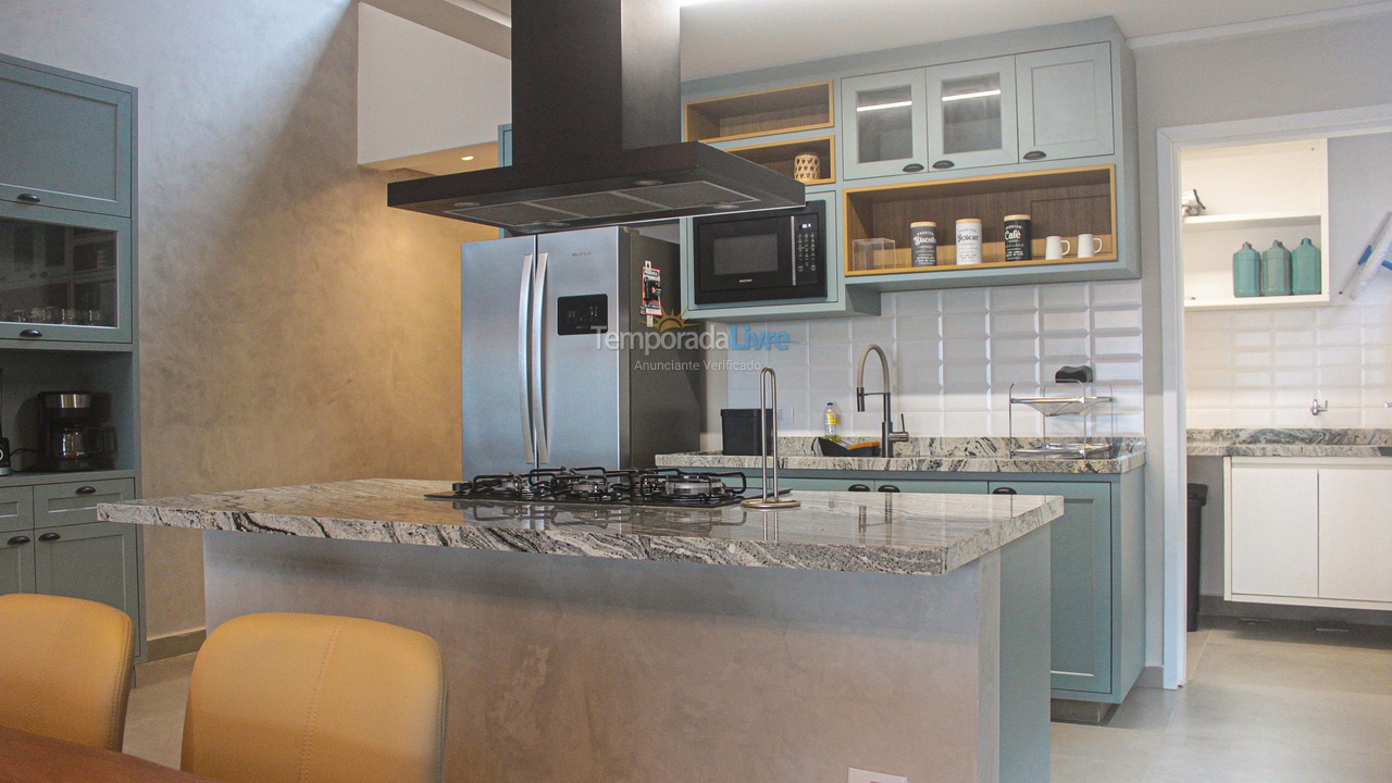 Casa para alquiler de vacaciones em São Sebastião (Camburi)