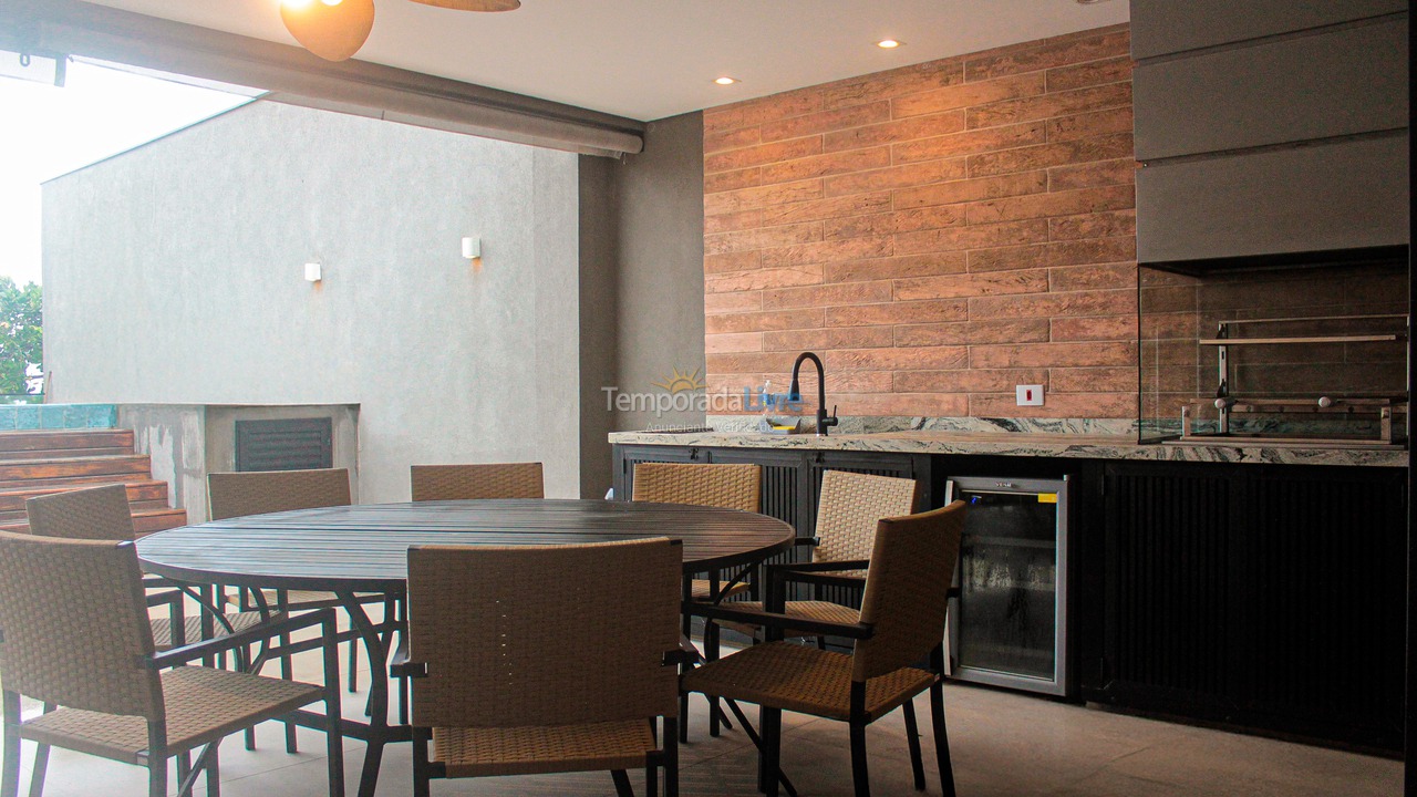 Casa para alquiler de vacaciones em São Sebastião (Camburi)