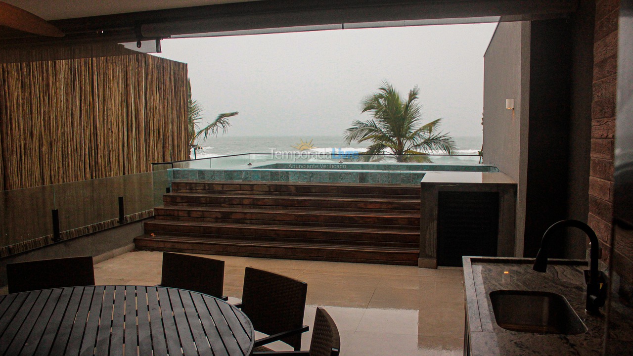 Casa para alquiler de vacaciones em São Sebastião (Camburi)