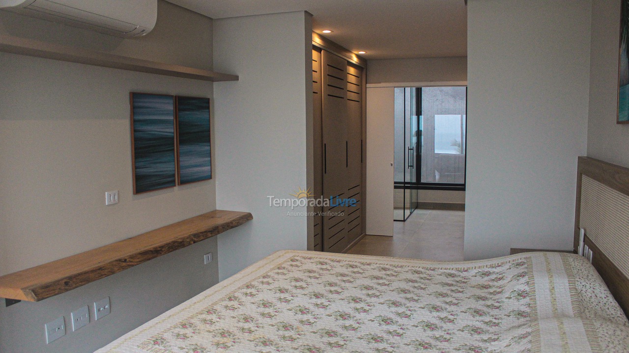 Casa para alquiler de vacaciones em São Sebastião (Camburi)