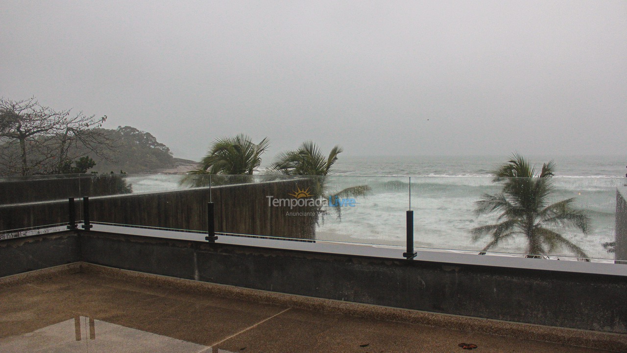 Casa para alquiler de vacaciones em São Sebastião (Camburi)