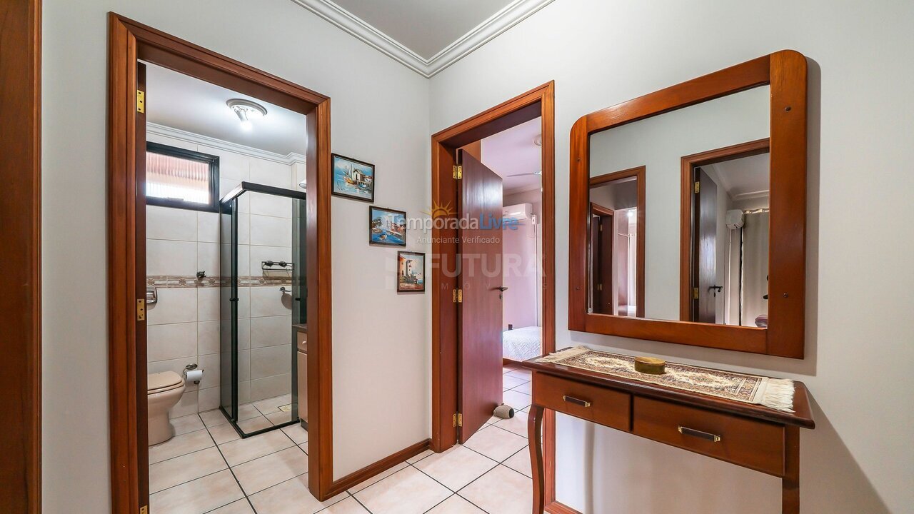 Apartamento para aluguel de temporada em Bombinhas (Praia de Bombinhas)