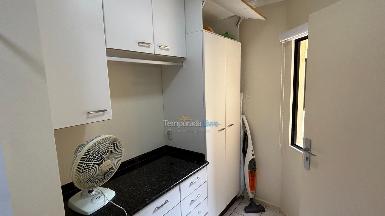 Apartment for vacation rental in Itapema (Centro)