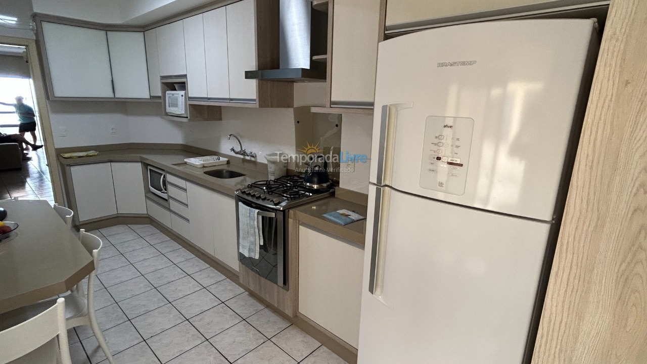 Apartment for vacation rental in Itapema (Centro)