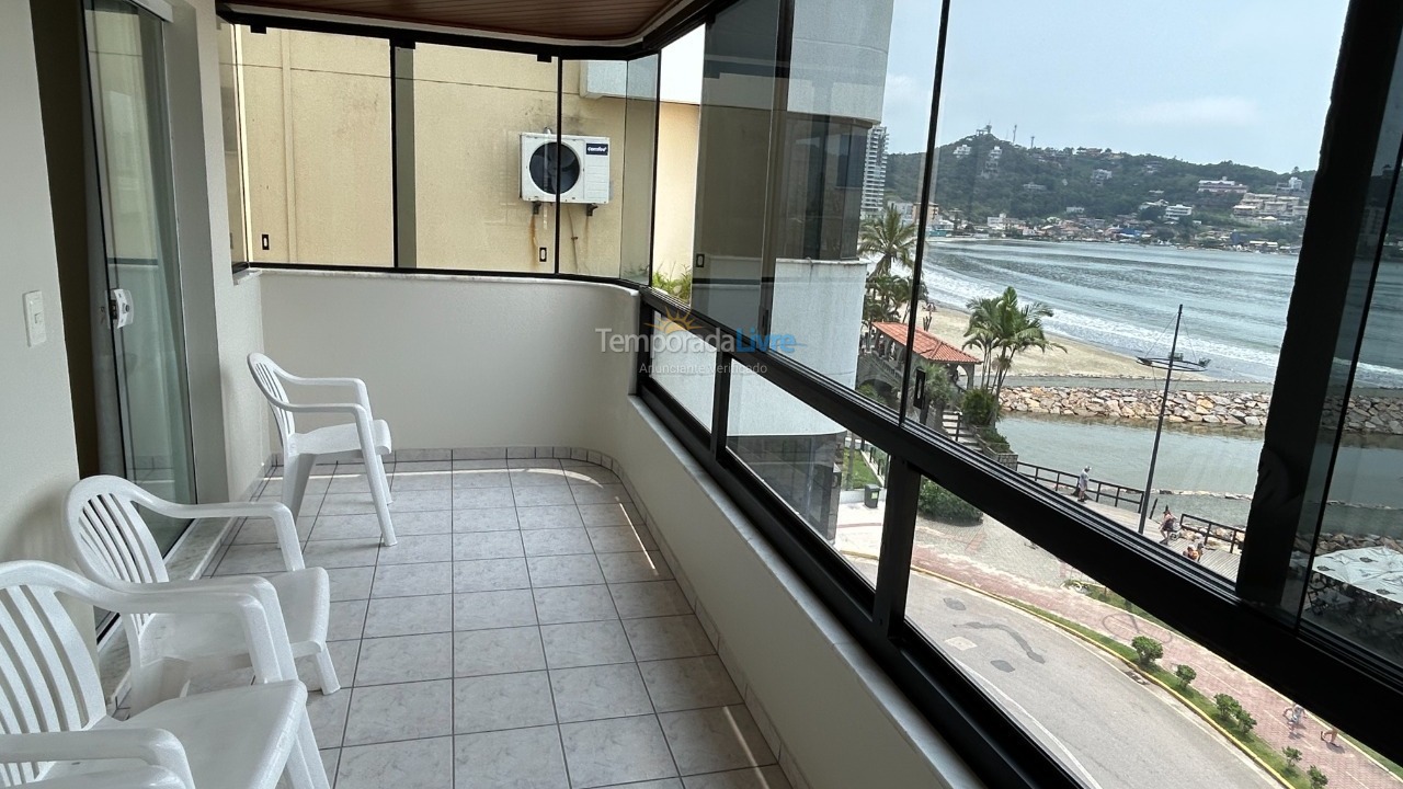 Apartment for vacation rental in Itapema (Centro)