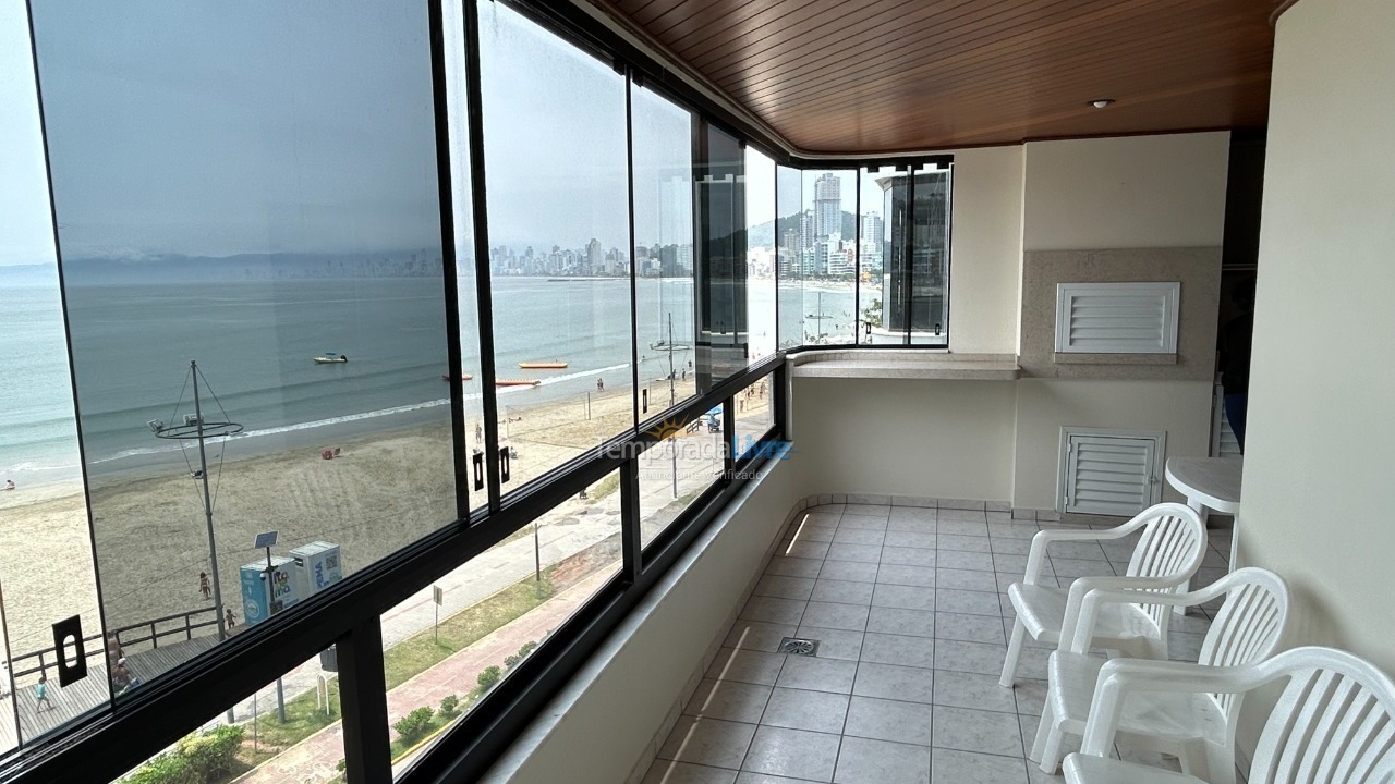 Apartment for vacation rental in Itapema (Centro)