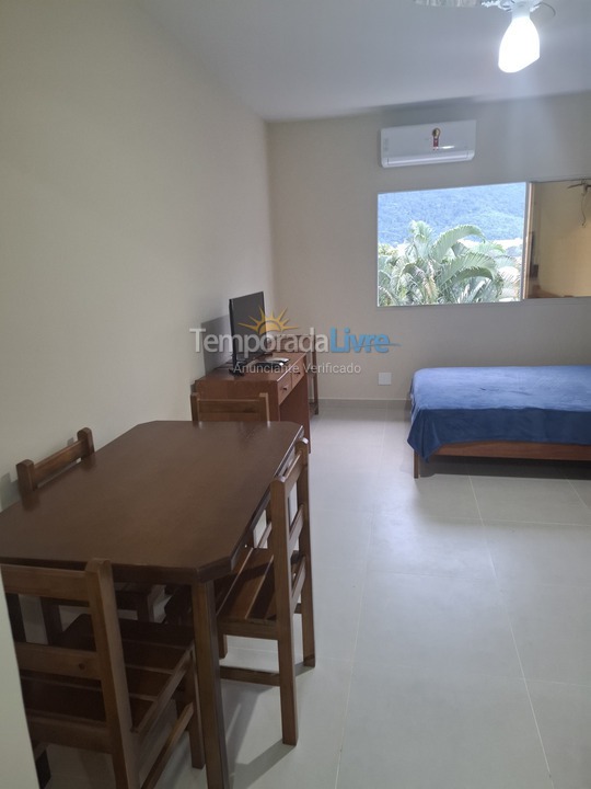 Apartamento para alquiler de vacaciones em Ubatuba (Praia das Toninhas)