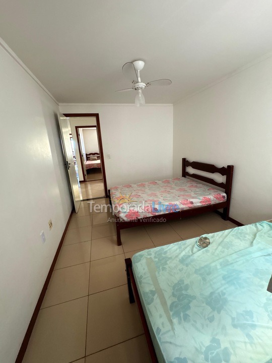 Apartamento para aluguel de temporada em Guarapari (Praia do Morro)