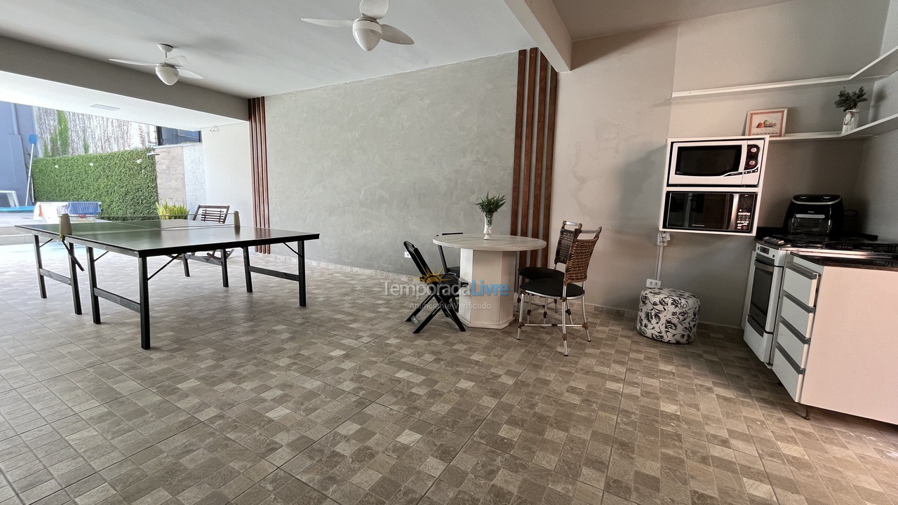 Casa para aluguel de temporada em Matinhos (Caiobá)